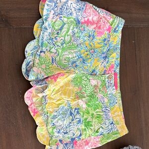 Colorful Lilly Pulitzer Floral Women's Shorts